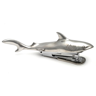 Illustration for article titled Dinosaur Skull or Staple Remover? You Decide